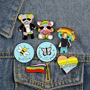 Factory Wholesale In Stock Custom Round Shape Animal BUZZIN Bee Enamel Lapel Pin