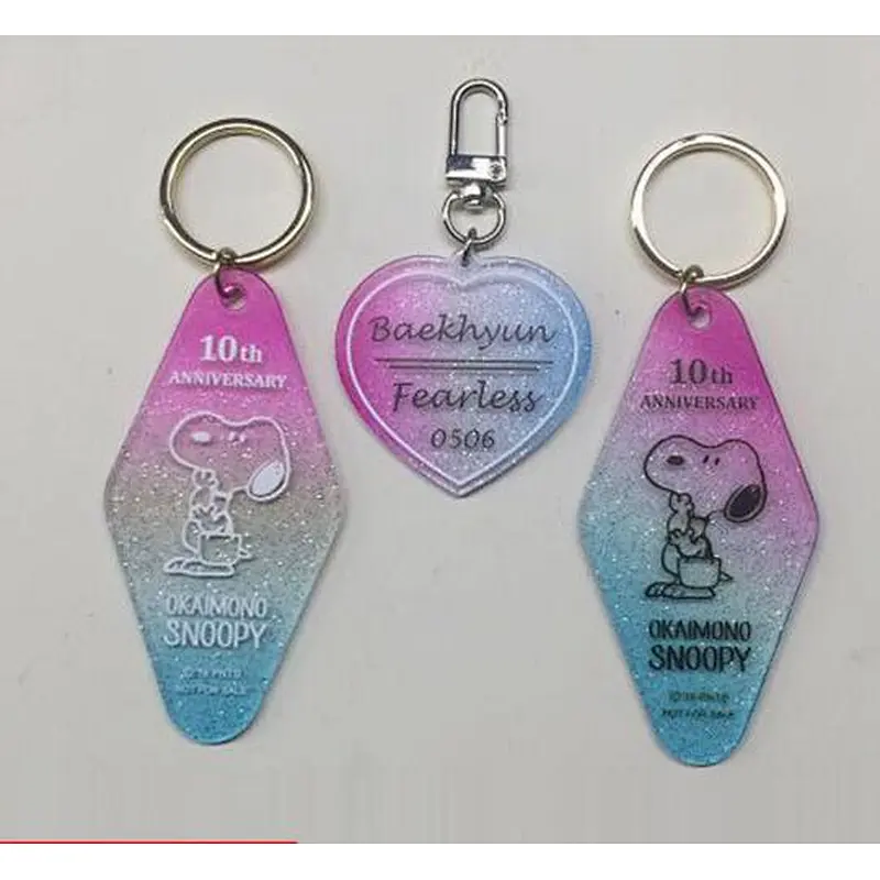 Low MOQ Wholesale acrylic keychain custom shaker keychain acrylic