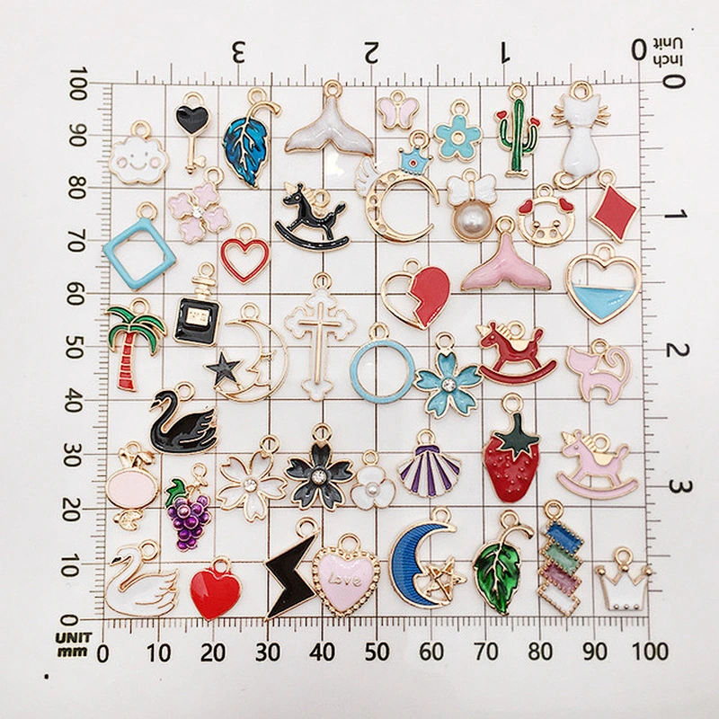 Cheap DIY 100 Pieces Variety Cute Animal Flower Fruit Necklace Pendant Designer Charms for Bracelet Making Jewelry