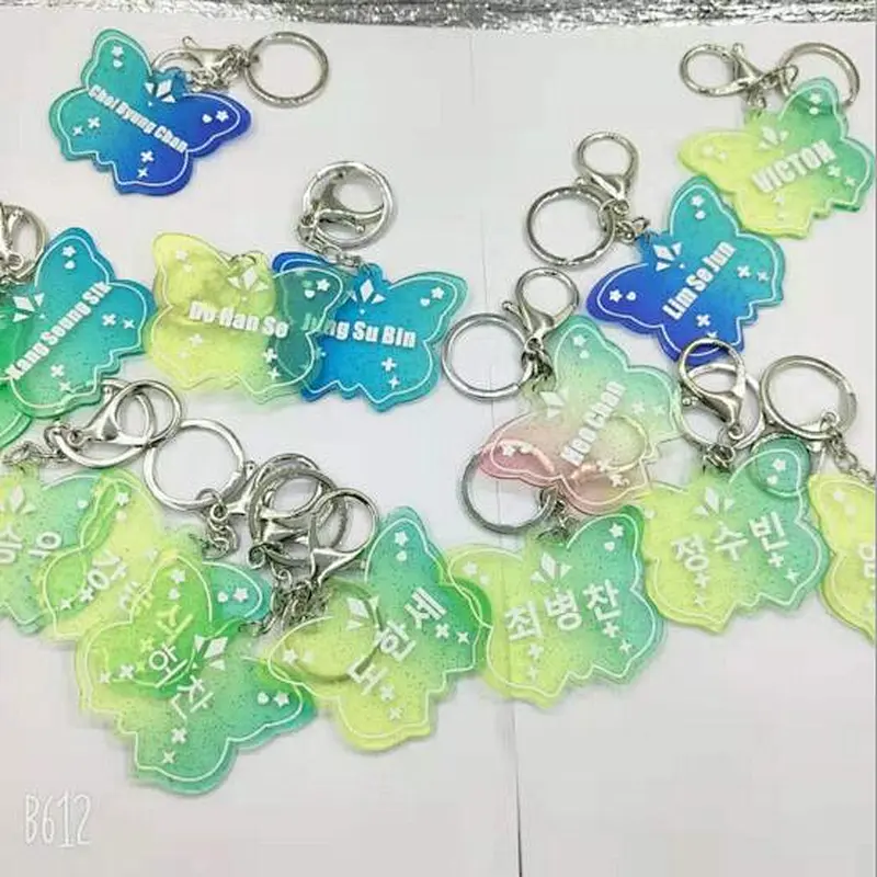 Low MOQ Wholesale acrylic keychain custom shaker keychain acrylic
