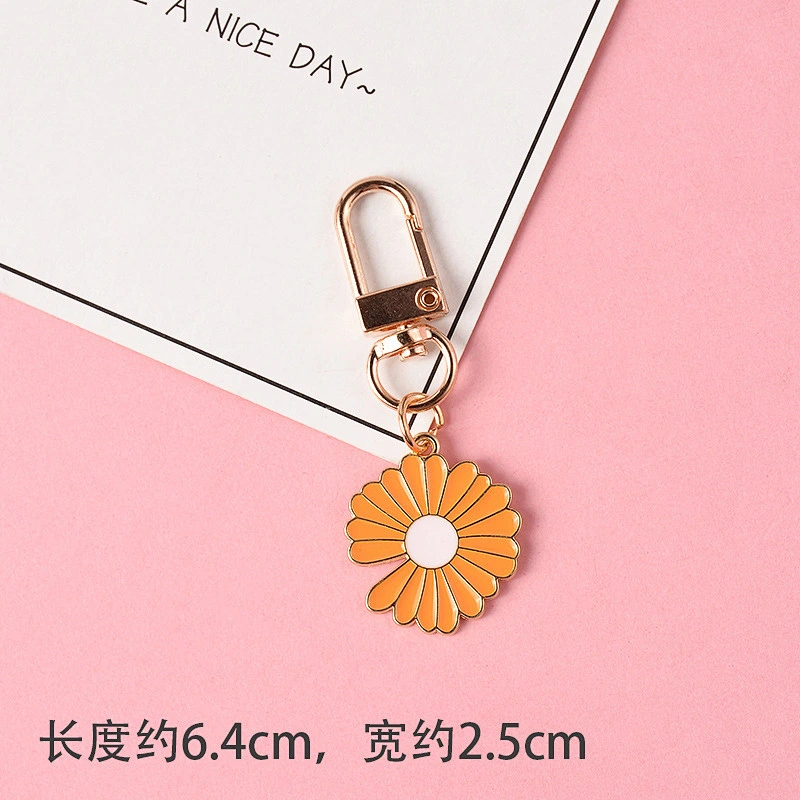 Cute Daisy Keychain in Stock Custom Logo Keychain
