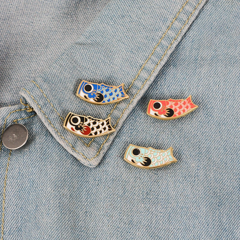 Japan Style Pin Fish shaped Enamel Pin Supplier