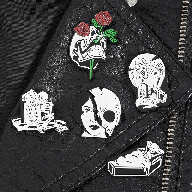 Wholesale In Stock Custom Unique Design Character Half Face Enamel Lapel Pin