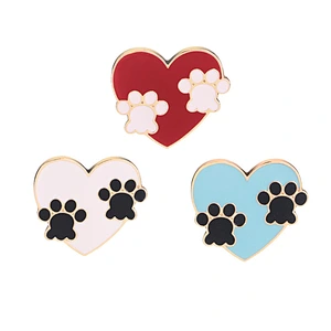 Gold Plating Pink Red Blue Heart Shaped Enamel Pin Badges with Paw