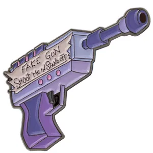China manufacturers Custom gun Enamel Lapel Pin