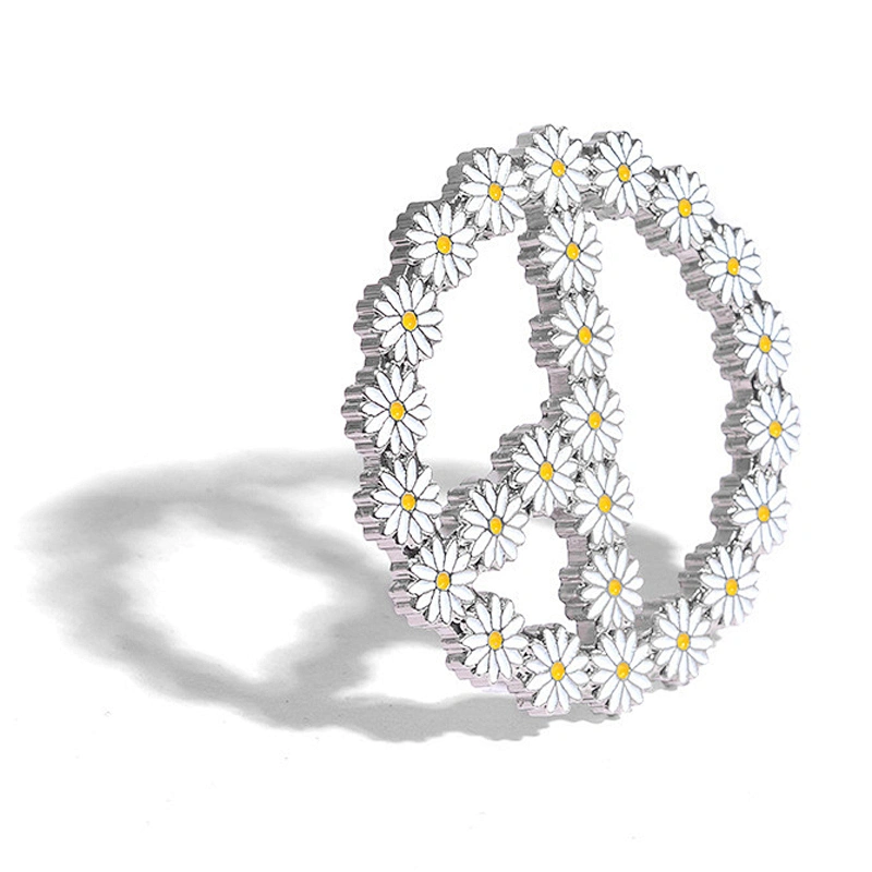 Factory Wholesale In Stock Custom Flower Silver Daisy Enamel Shoe Metal Pin Badge