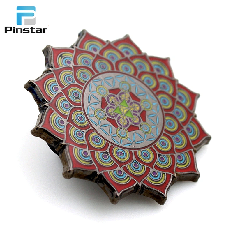 Making Delicate Metal Pin Badge Custom Complicated Soft Enamel Lapel Pins