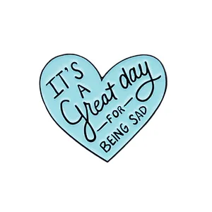 Soft enamel pin custom heart shape bulk fashion design lapel pins