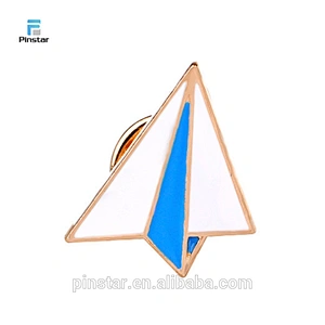 China Manufacturer High Quality Enamel Lapel Pin Paple Plane Shape Badge