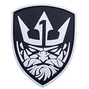 3D king shape black and white PVC rubber patches for T-shirts