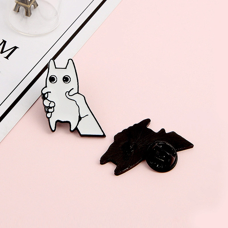 Cute Cartoon Black and White Cat Alloy Enamel Pins Brooch Lazy Kitten Fashion Pin Badge Custom