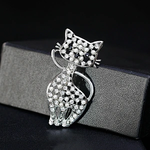 Cute Female Fashion Kitten Pearl Crystal Brooch Birthday Gift