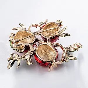 New Fashion Retro Fruit Brooch Custom Pomegranate Women Brooches Pins in Stock