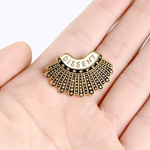 Hot Sale with Different Political Views Soft Enamel Pin Lapel Brooch in Stock