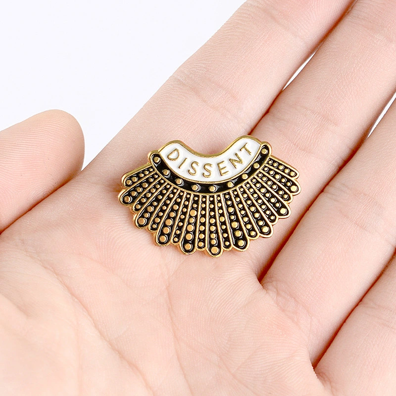 Hot Sale with Different Political Views Soft Enamel Pin Lapel Brooch in Stock
