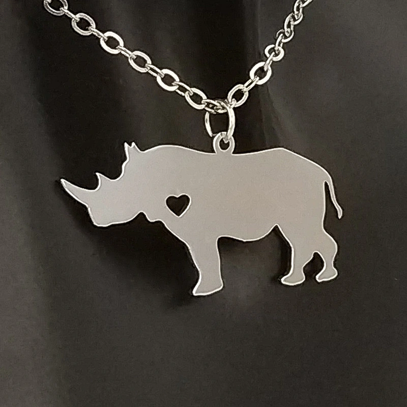 Hot Selling Animal Stainless Steel  Rhino with Heart Gold Necklace Pendant