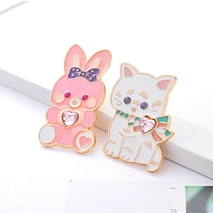 Cartoon Rabbit Cute Cat Love Jacket Soft Enamel Pin Brooch Manufacturer