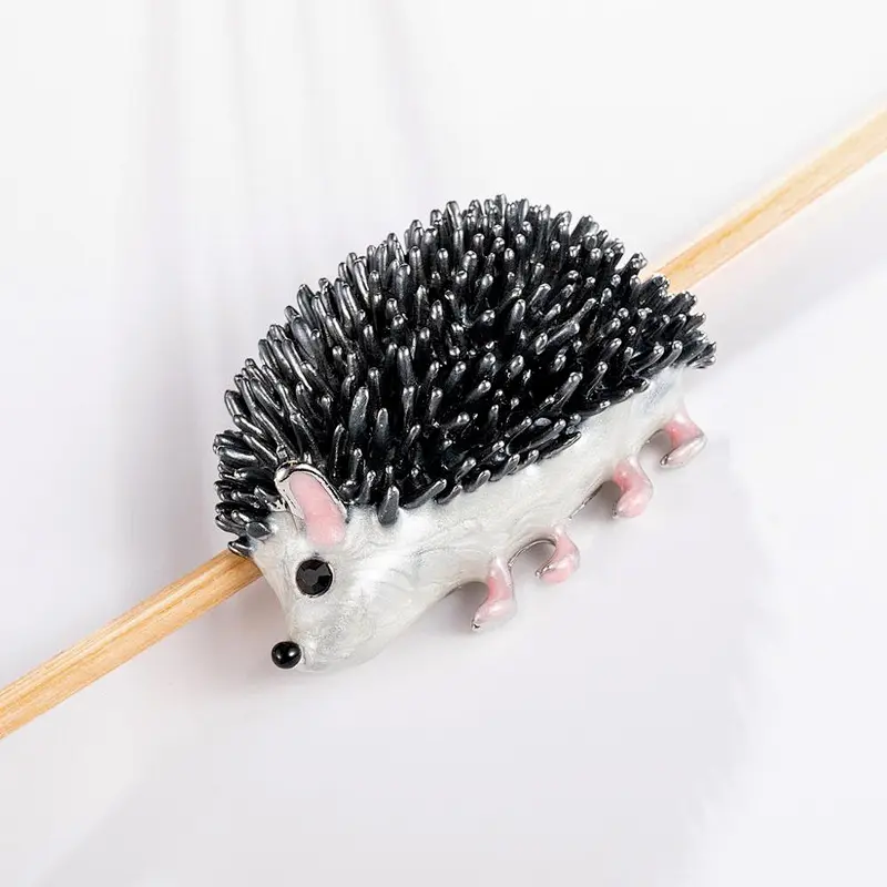 New High-end Personalized Cartoon Little Hedgehog Animal Brooch Pin for Women