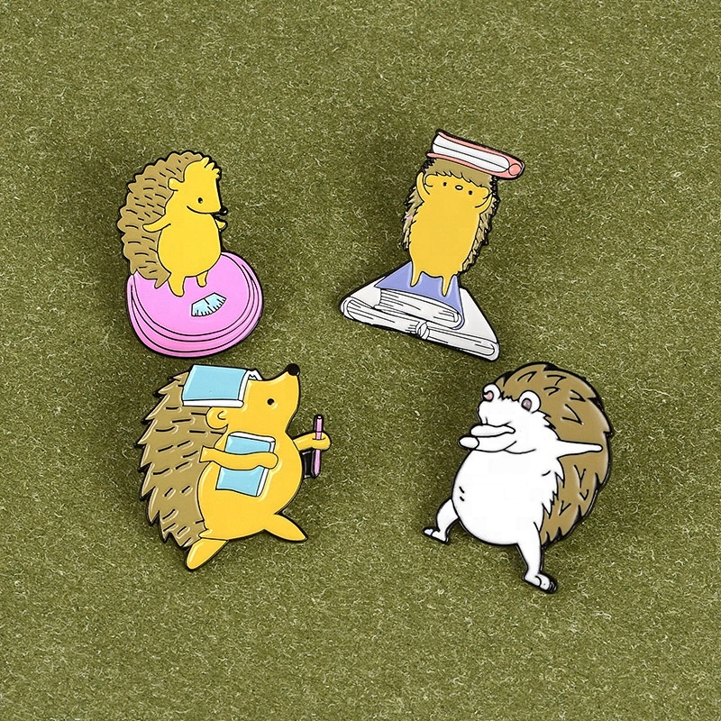 Cute hedgehog read book pins weighing weight go school hedgehog animal lapel pin