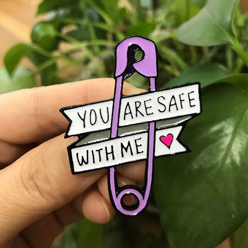 You are safe with me safty pin bag badge paper clip lapel pin