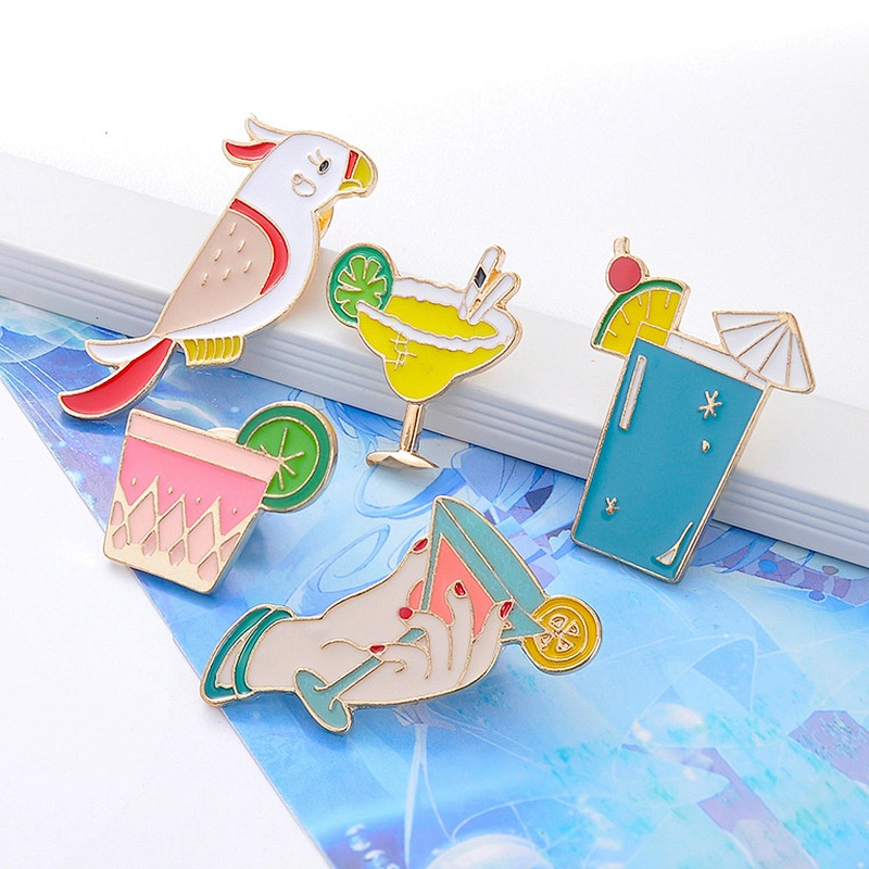 Cute Juice Pin Enamel Badge Parrot Lapel Pin Brooch