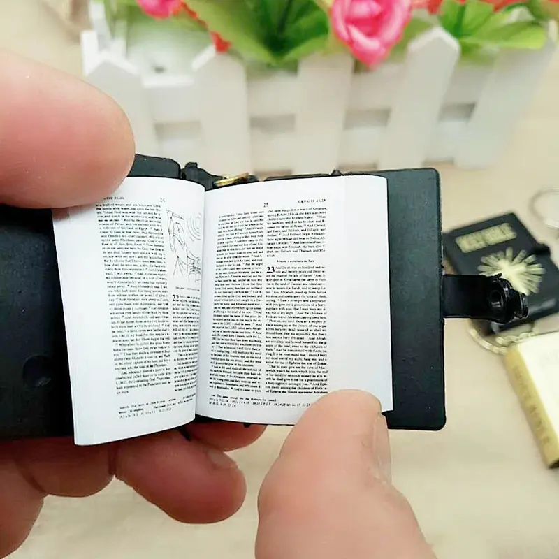 Simulation Christian keychains Mini Bible Keychain