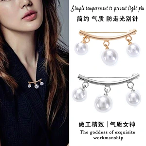 Korean Fashion Simple Pearl Brooch V Type Neck Safety Pin Brooch with Pearl