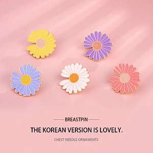 Korean Cute Small Daisy Lapel Pin Brooch Couple Flower Enamel Clothes Pin