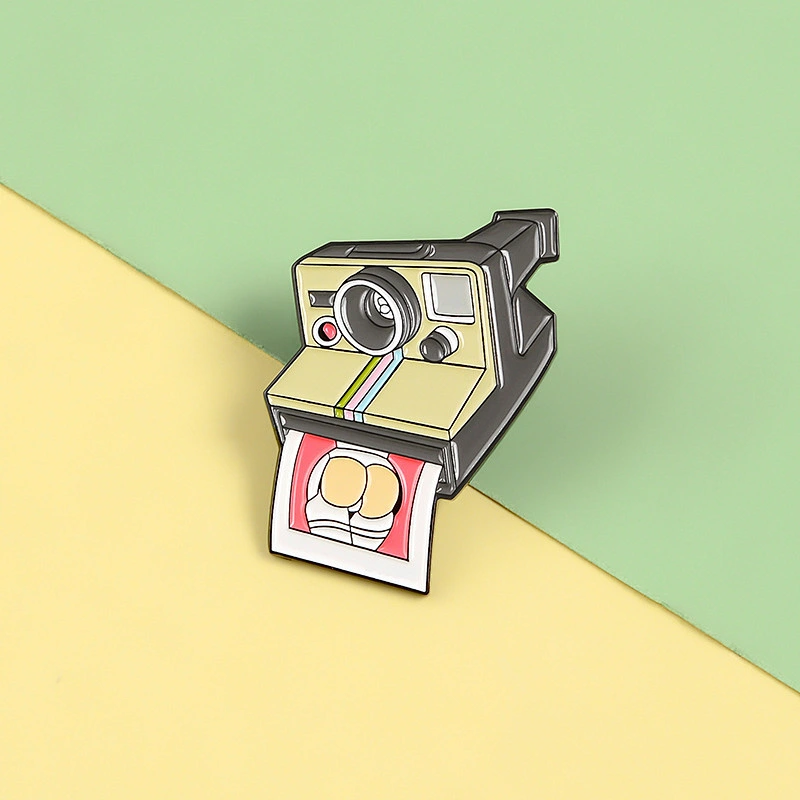 Retro Funny Camera Pin Soft Enamel Lapel Pin Custom