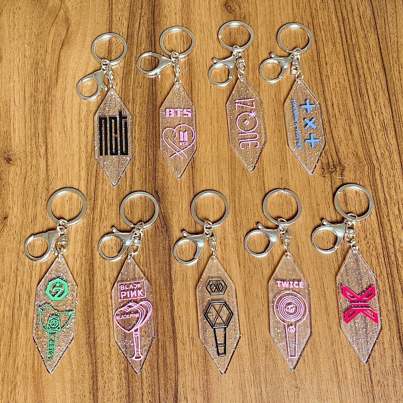 BTS BLACKPINK EXO GOT7 Acrylic Glitter Keychain