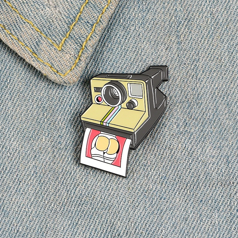 Retro Funny Camera Pin Soft Enamel Lapel Pin Custom