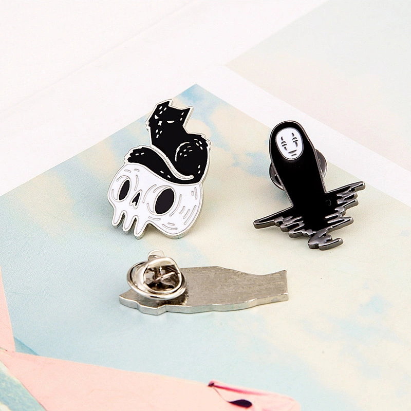Cartoon Skull Brooch Pins Fashion Faceless Man Gem Pins Enamel Custom