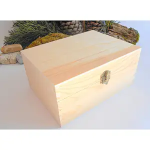 Wooden cases, large rectangular boxes, unfinished wooden cases.Pine wooden case.Craft box
