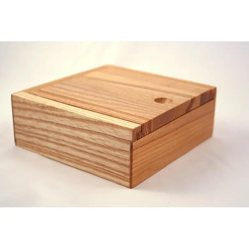 Wooden Jewelry Box / Keepsake box / Jewelry storage box. Jewelry organizer.
