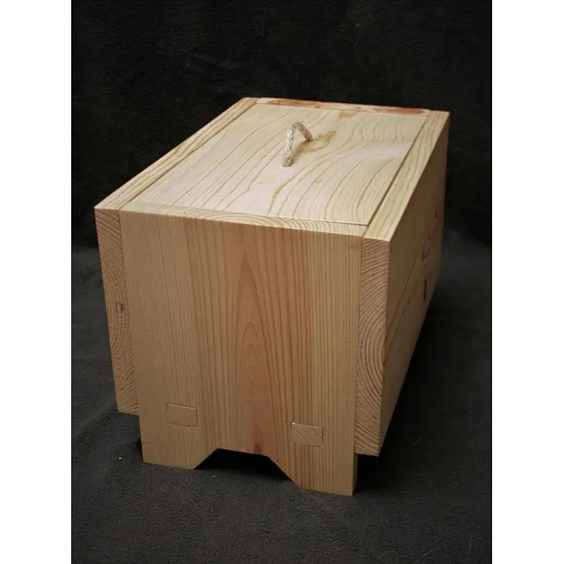 Vintage Style-Small Wood Chest for Medieval Reenacting, medieval chest for camping, solid wood box with rope handle