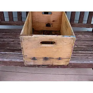Vintage Roberts Dairy Milk  wooden Crate