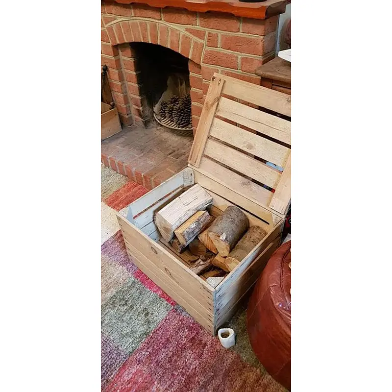 Apple with Lid   wooden box