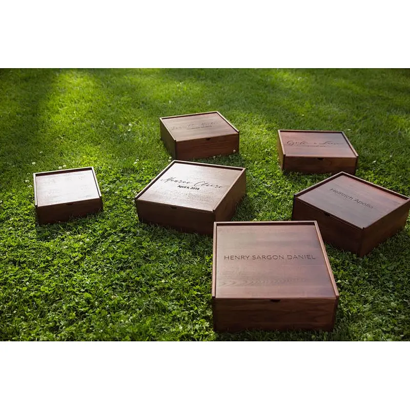 Retro feeling rustic wooden boutique push and pull box