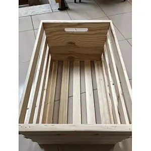Rustic retro feeling has the slat of handle store content wooden box