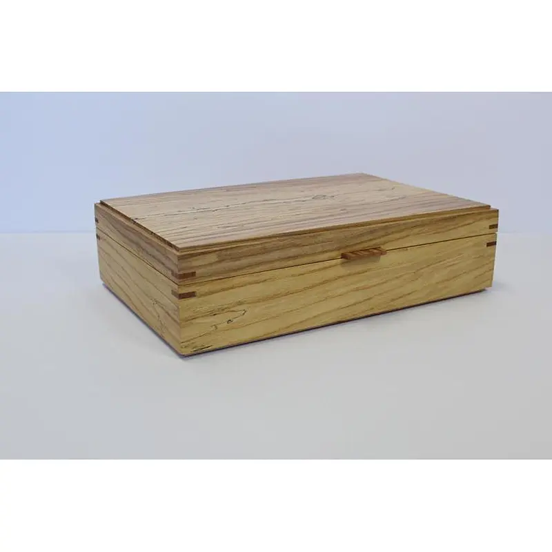 Retro feeling rustic style wooden boutique jewelry box