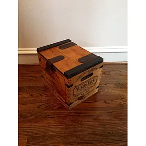 Rustic antique  unfinished wholesale  small gifts practical tool kit  Original and renovated old whiskey wooden crate box