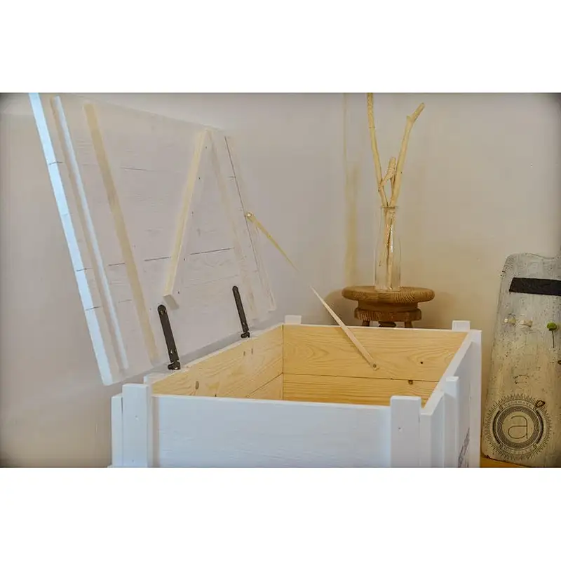 Storage bench 