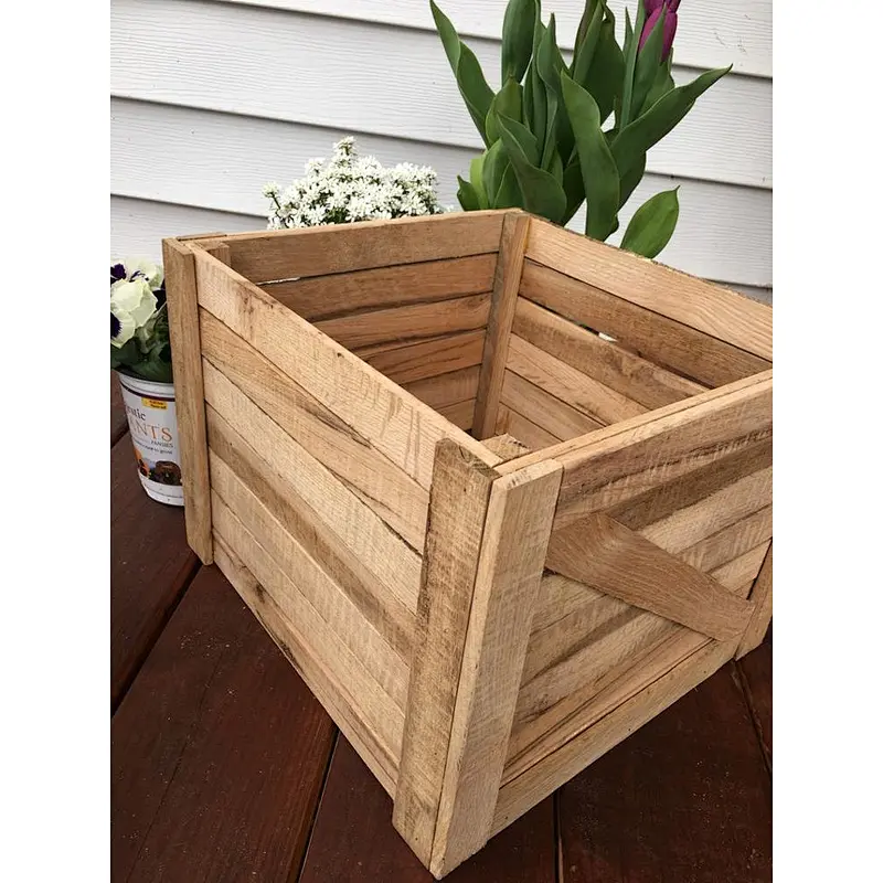2019 Rustic Wood Planter Box Christmas