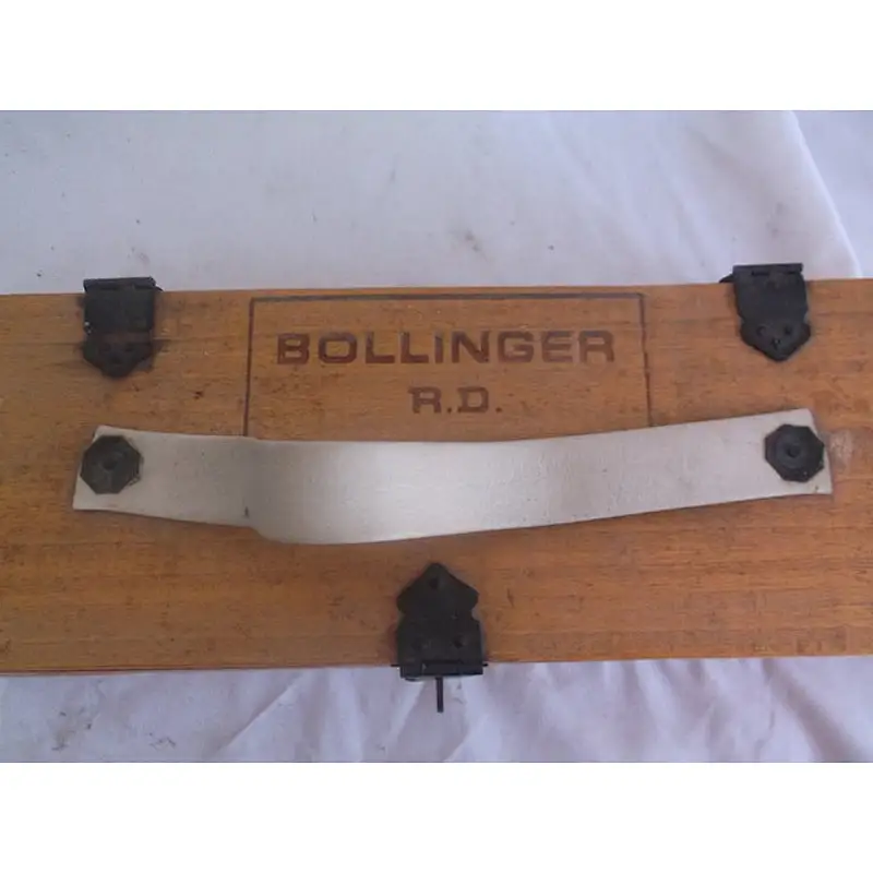 Rustic wholesale cheaper big personalized Vintage Wooden wine box Bollinger R. D. wine or champagne box with hinges and latch