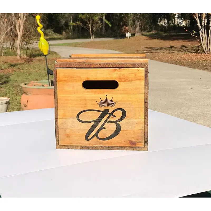 Antique Budweiser Beer Crate, Vintage Budweiser Wood Box with  slide lid