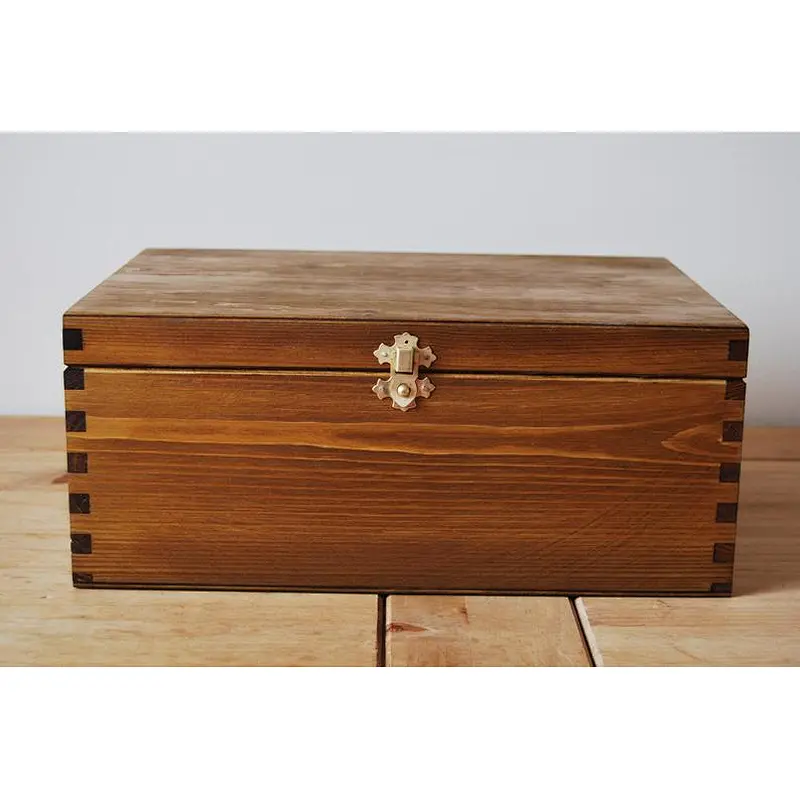 Wooden Box A4 Size 32.5x23.5x13.5cm Whit Lid Lockable Latch in Brown Color