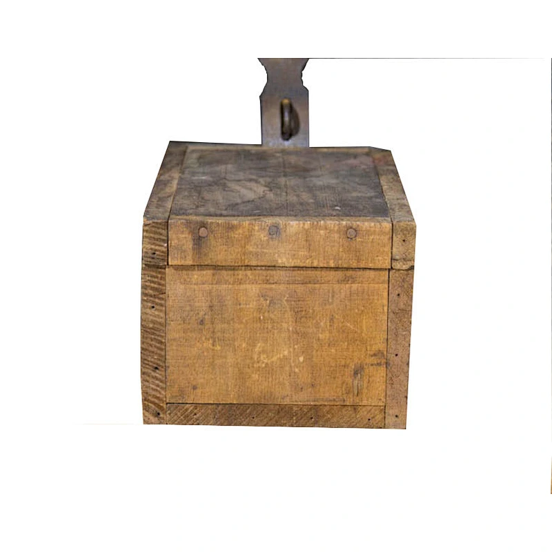 Country farms decorate antique wooden boxes