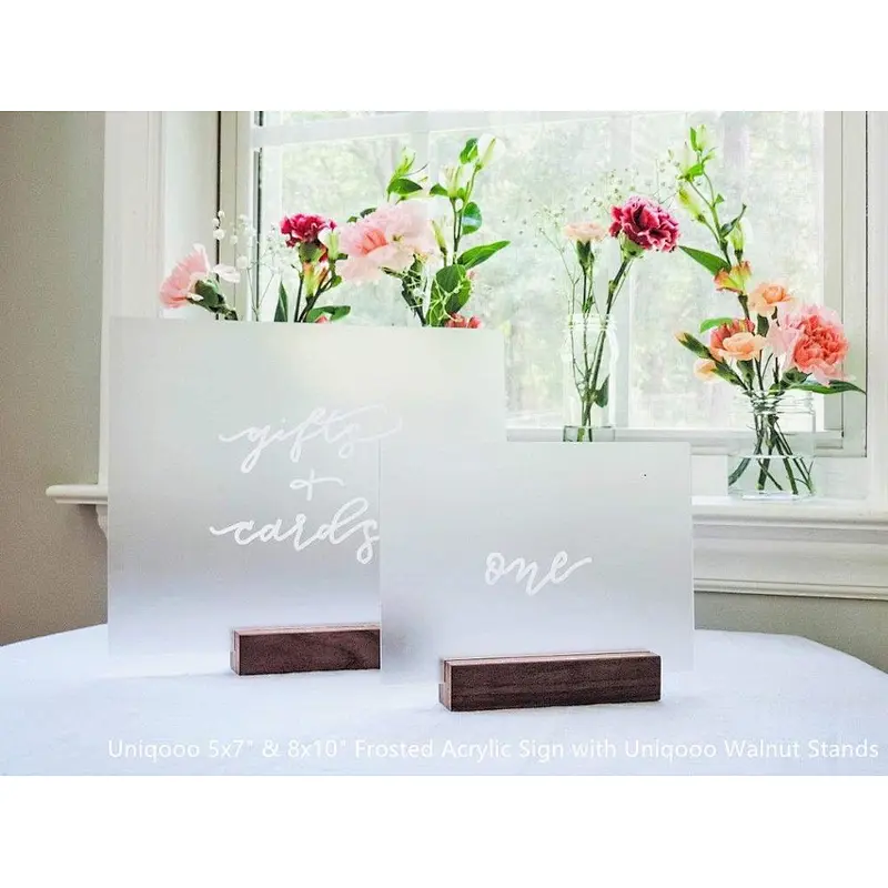 JUNJI Hot acrylic number holder wood base5x7 Table Number Signs Place Card Holder