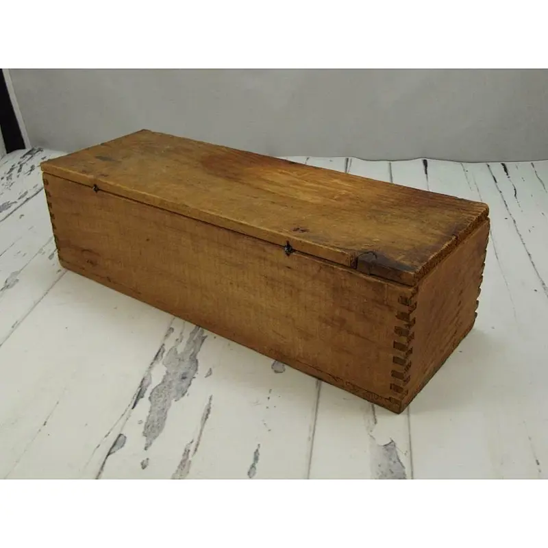 Antique Rural Primitive Square Wooden Dovetail Box Crate  With Lid