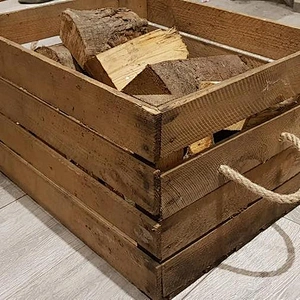 Carrier Holder - Wooden box with rope handles